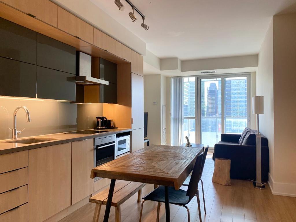 Grand View * Toronto