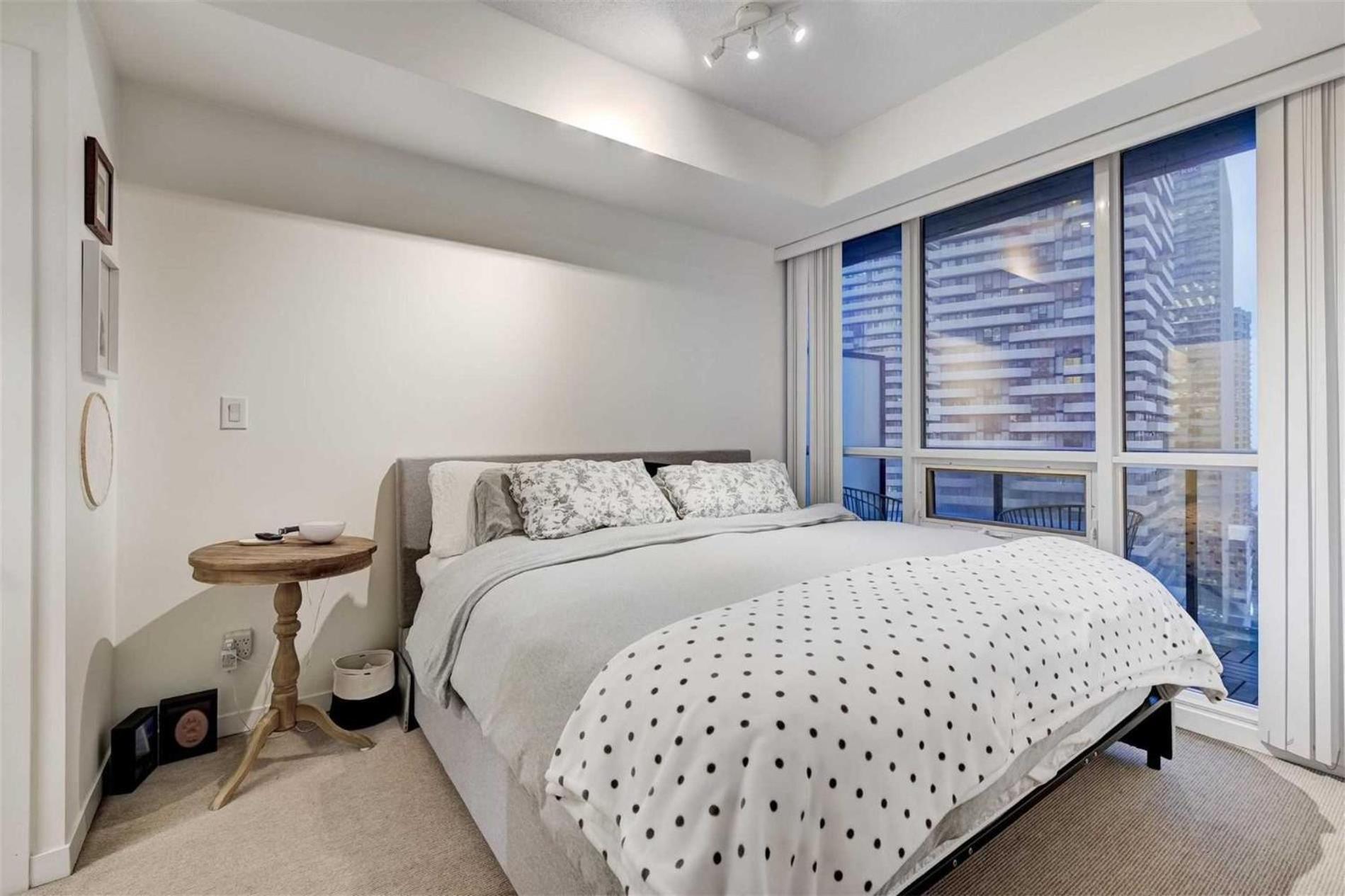 Grand View Apartment *